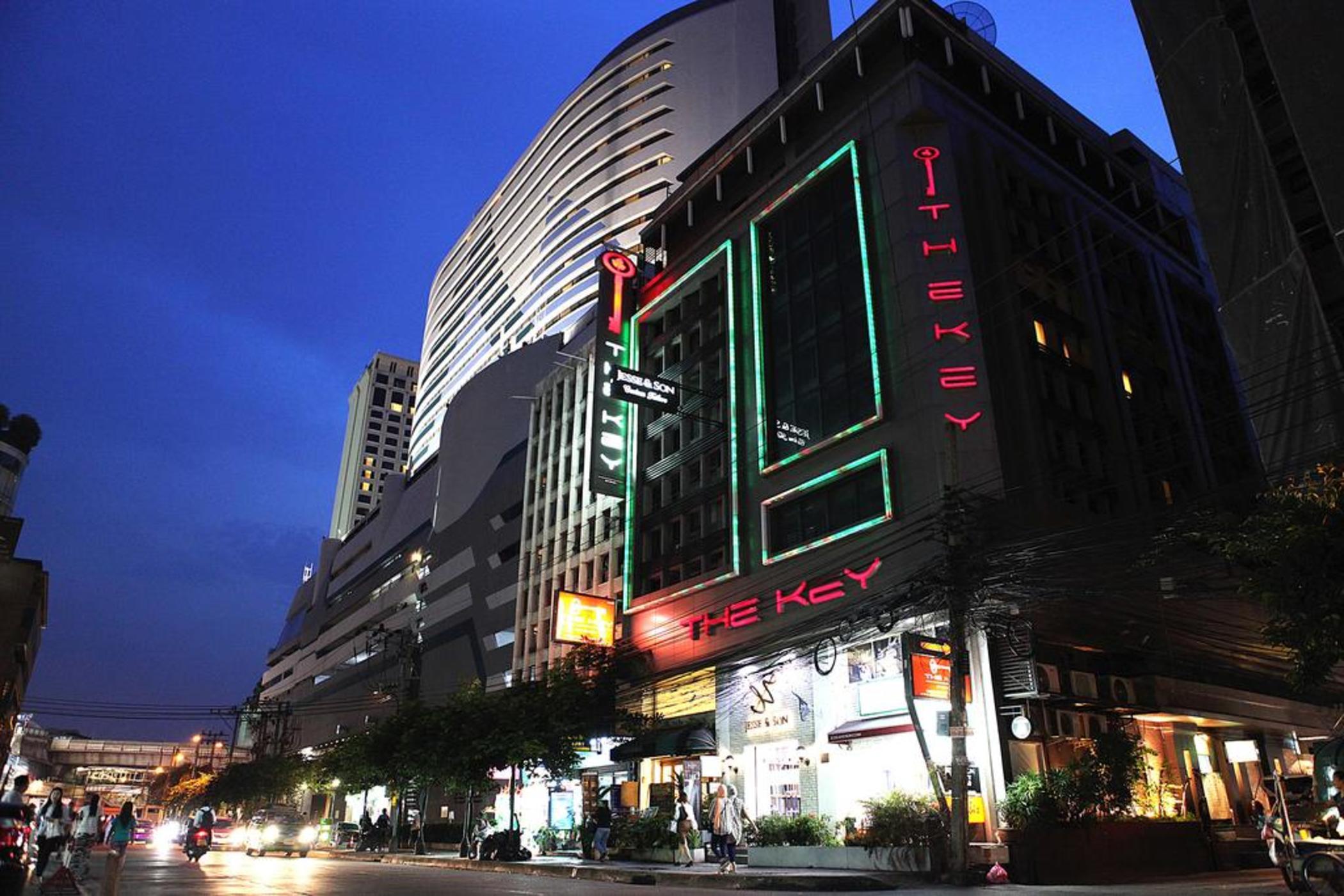 The Key Bangkok Hotel Экстерьер фото
